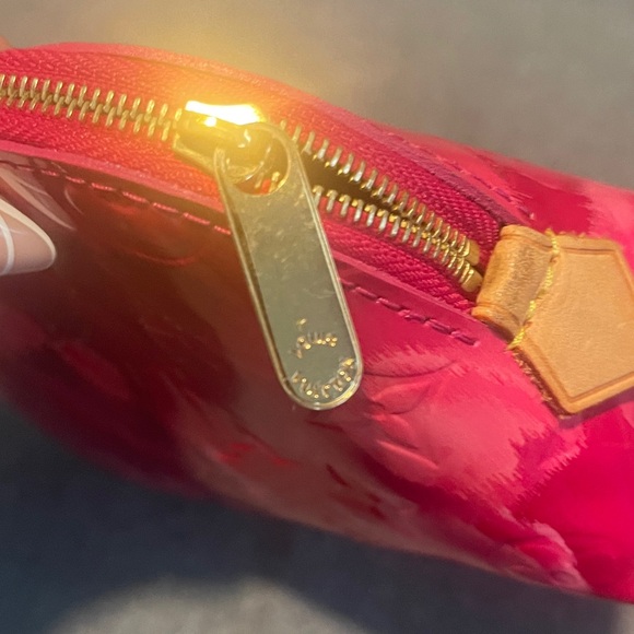 Authentic Louis Vuitton Pink Ikat Cosmetic Case - Picture 6 of 9